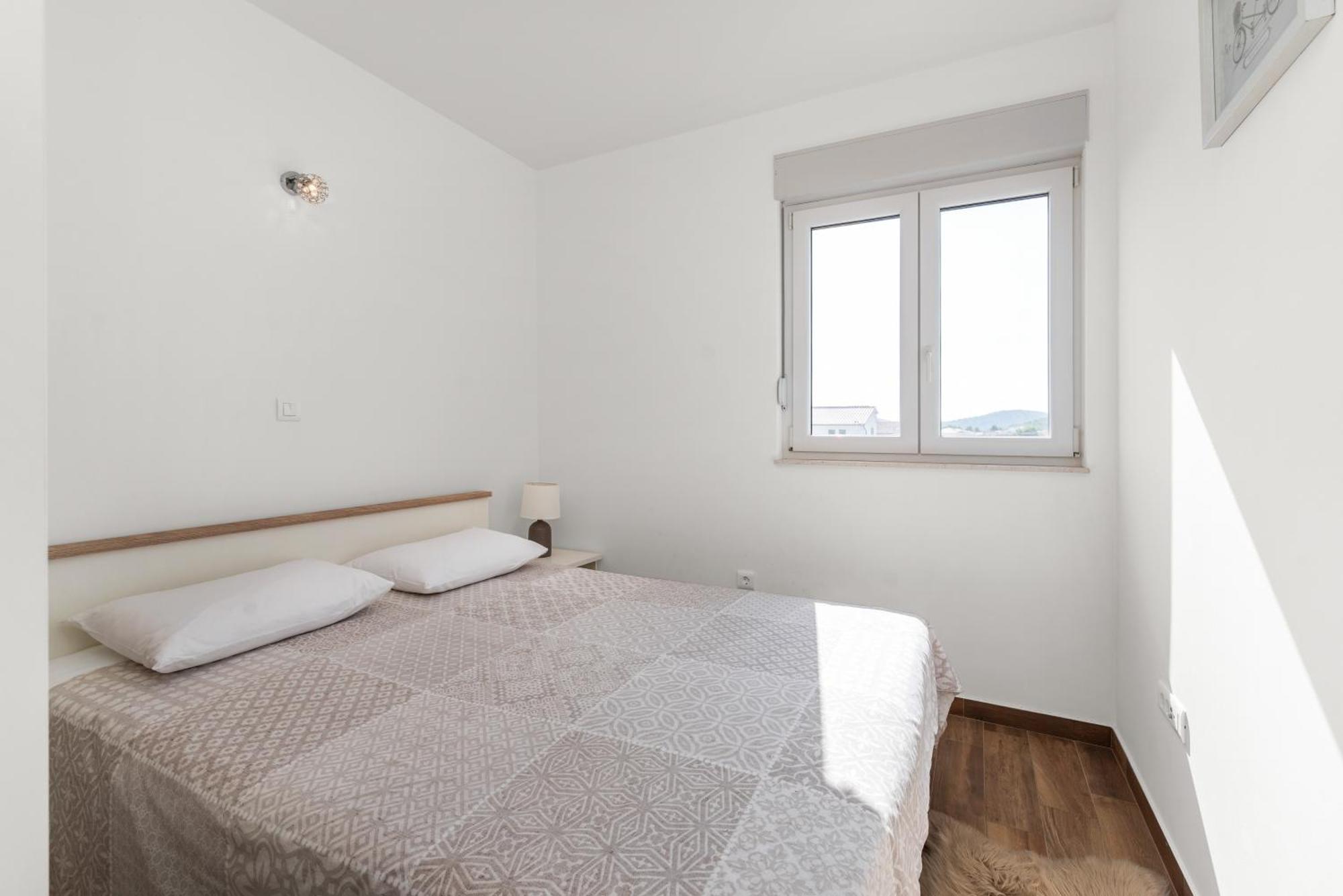 Apartments Boomerang Rogoznica  Ruang foto