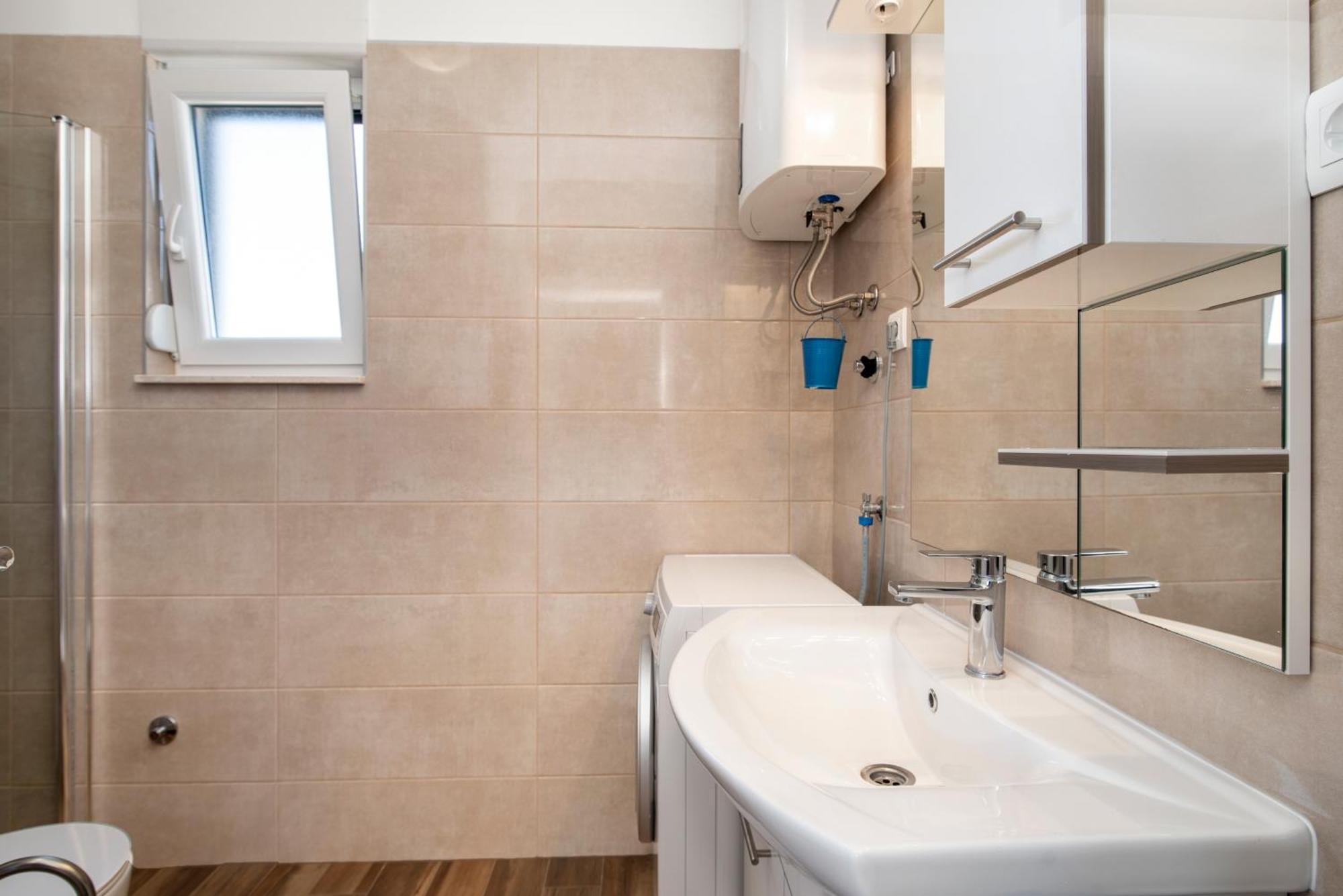 Apartments Boomerang Rogoznica  Ruang foto
